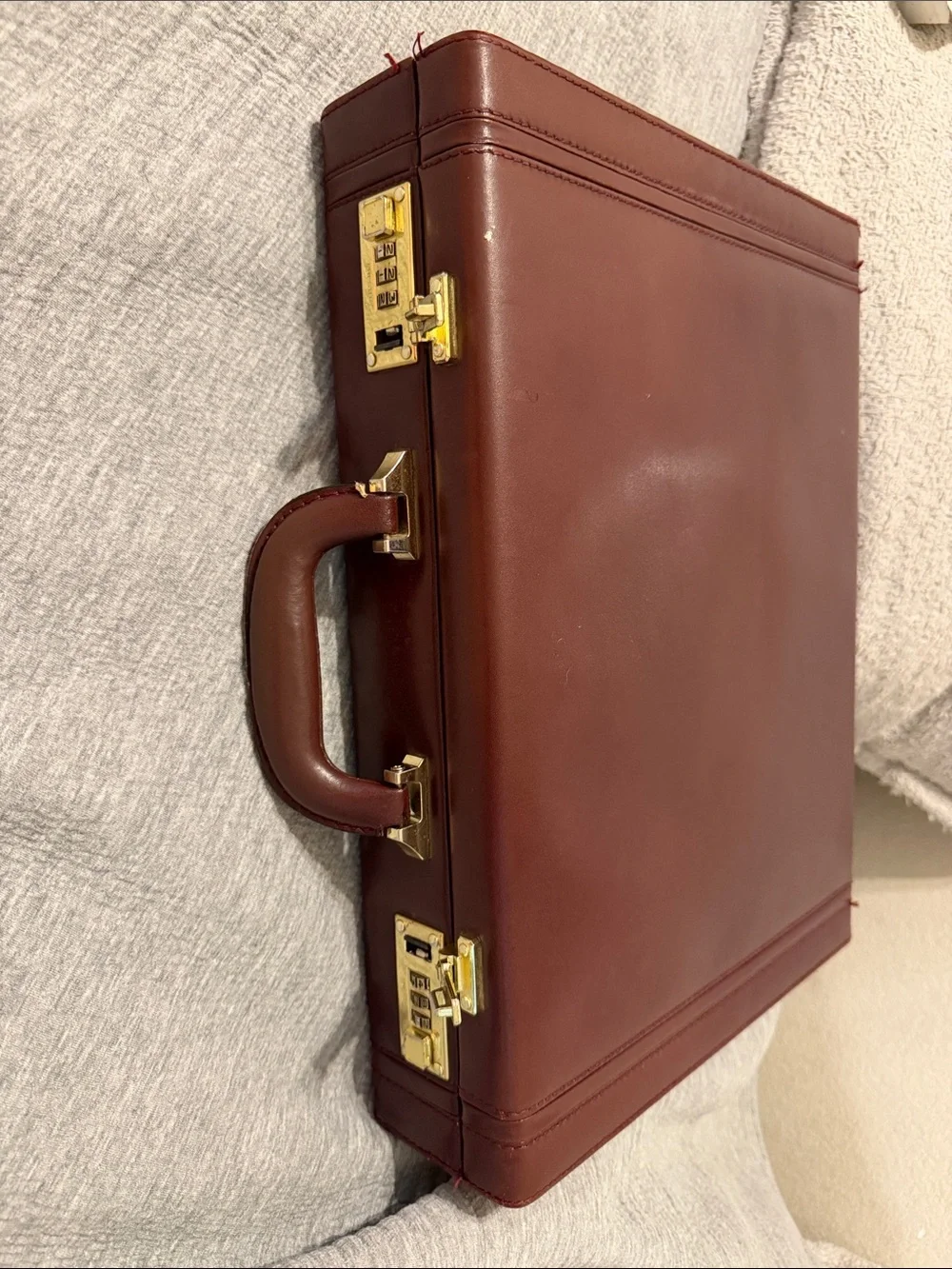 Presto Leather Classic Brown Leather Briefcase with Gold Hardware Vintage!!